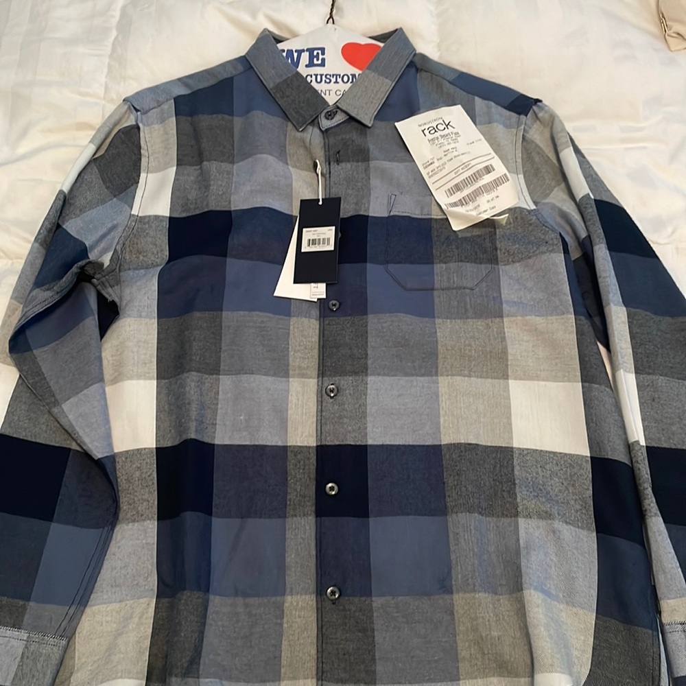 7 Diamonds button down size L
